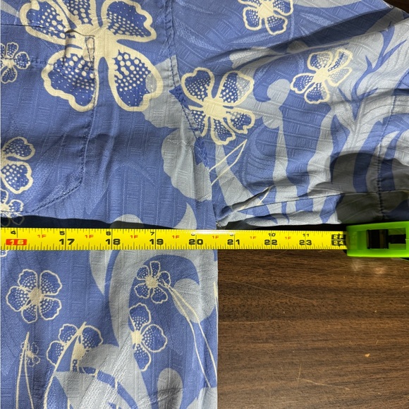 Tommy Bahama Silk Shirt Mens Medium Blue Floral Tropic Island Print Short Sleeve - Picture 9 of 10